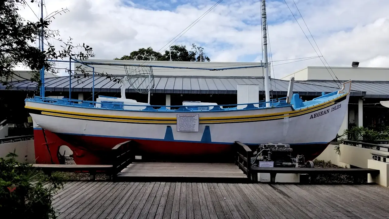 One of the original sponge boats in the plaza