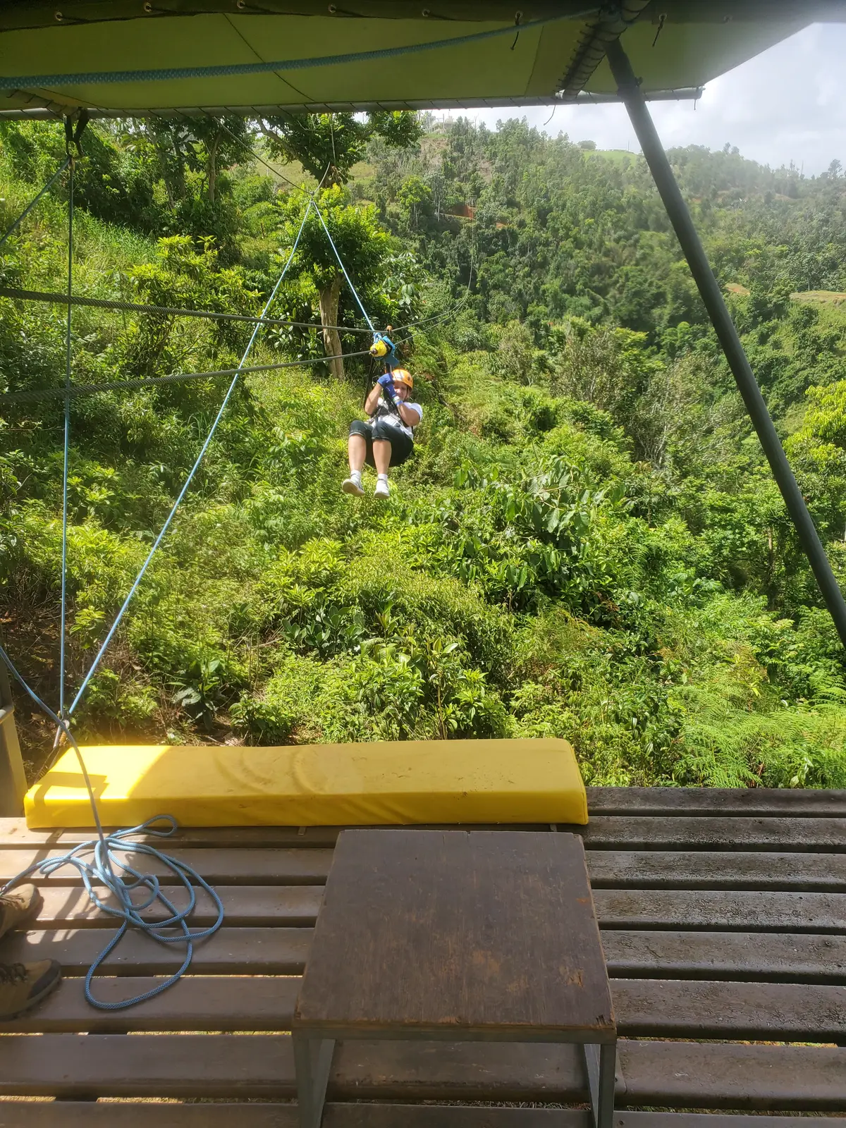 Ziplining at Toro Verde 