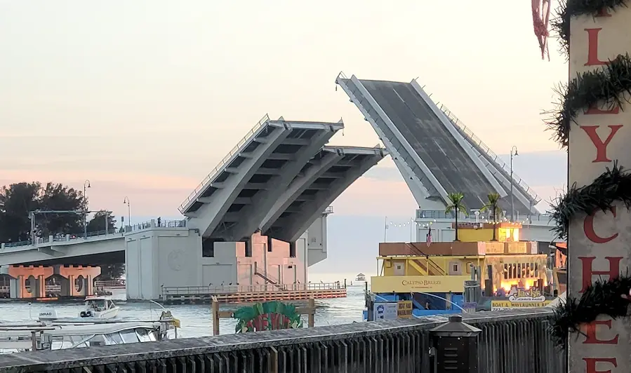 The draw bridge at John’s Pass