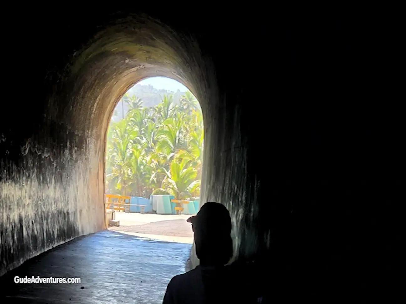 Inside Tunel Guajacaca 
