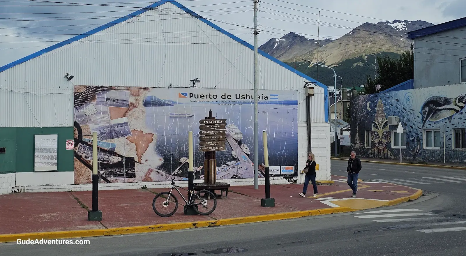 Mural near the port of Ushuaia