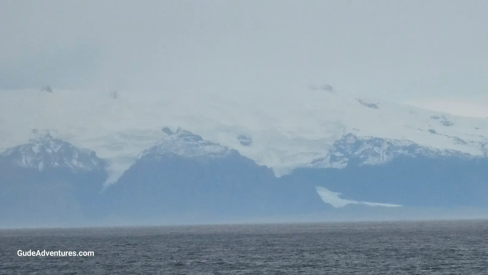 The Heinaabergsjokull and Flaajokull outlet glaciers