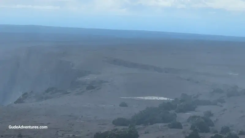  Kilauea volcano crater