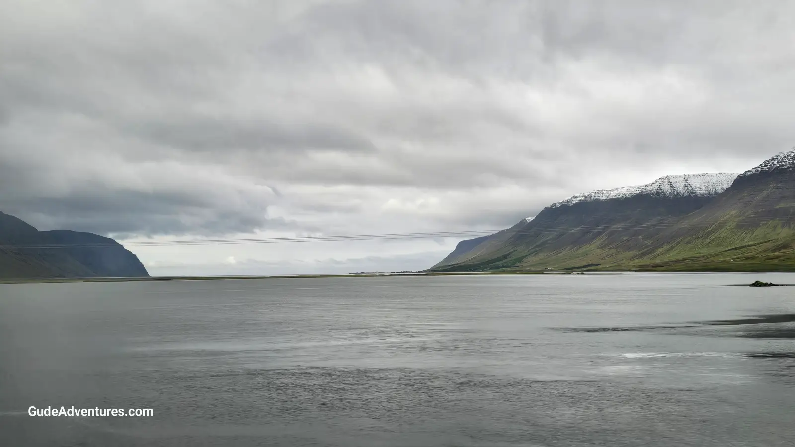 The mouth of the Isafjord where it enters the Arctic Ocean.