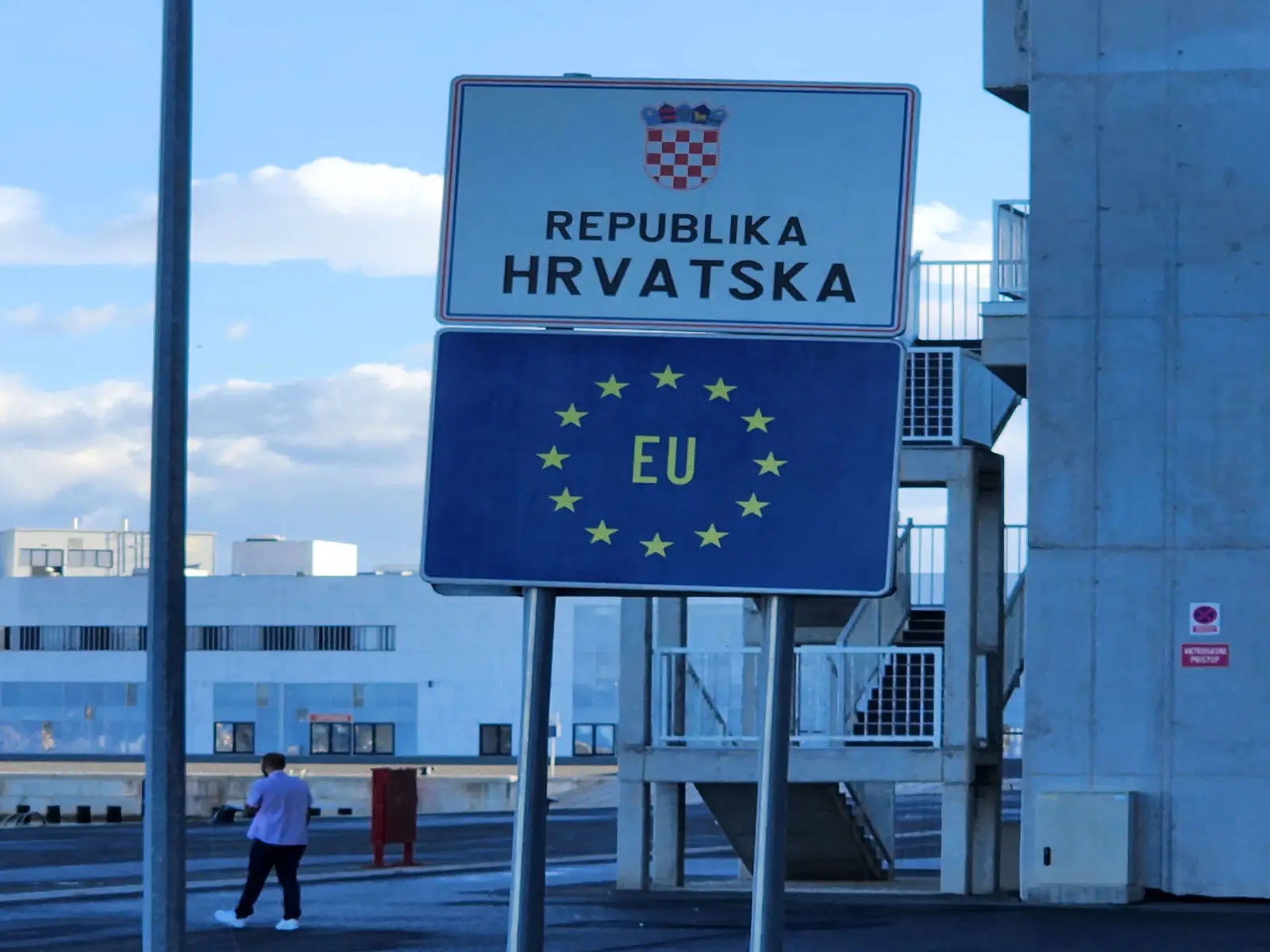 Croatia sign at the port
