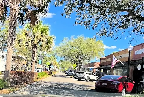 Downtown Zephyrhills near the craft brewery